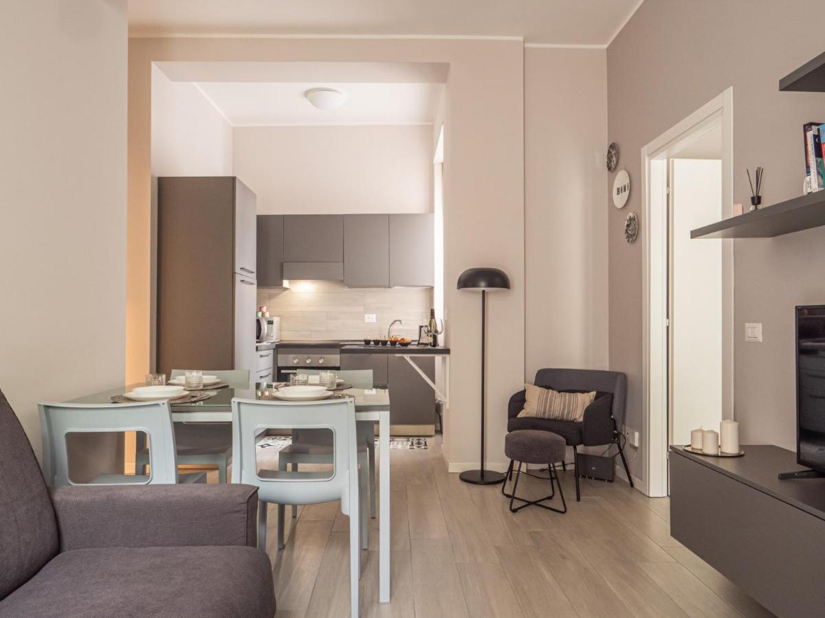 Apartment The Rent - With Balcony In Downtown *