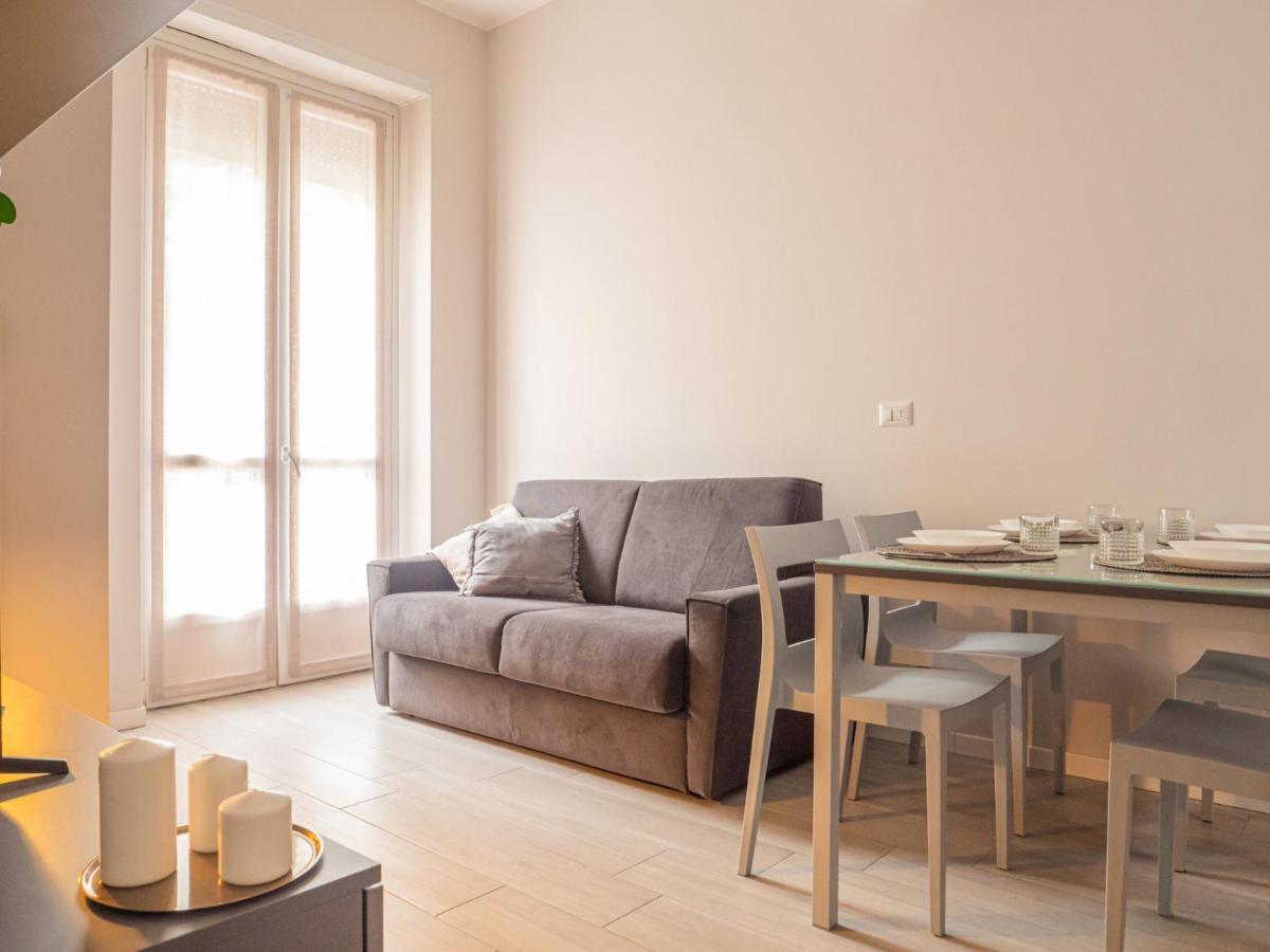 Apartment The Rent - With Balcony In Downtown Mailand